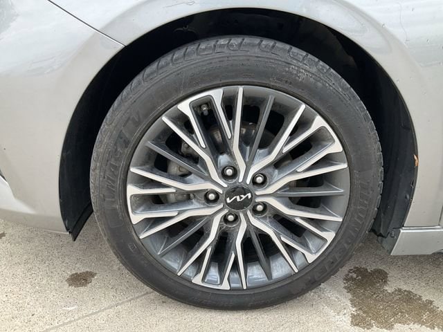 Thumbnail: 2023 Kia Forte - 11