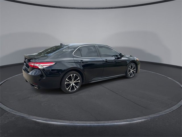 2020 Toyota Camry SE 8