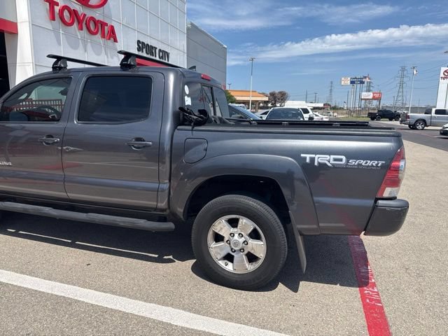 Thumbnail: 2015 Toyota Tacoma - 3