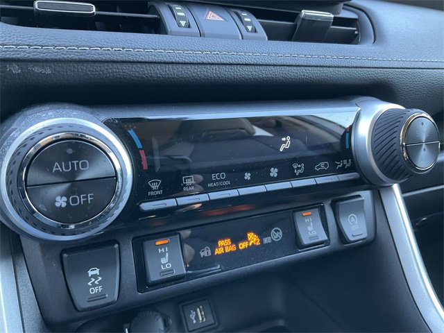 Thumbnail: 2025 Toyota RAV4 - 24