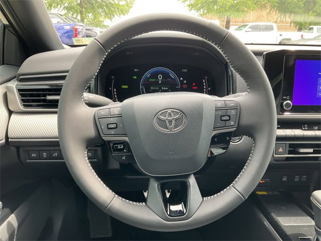 Thumbnail: 2025 Toyota Camry - 18
