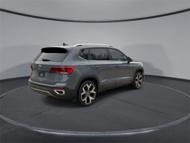 Thumbnail: 2022 Volkswagen Taos - 8