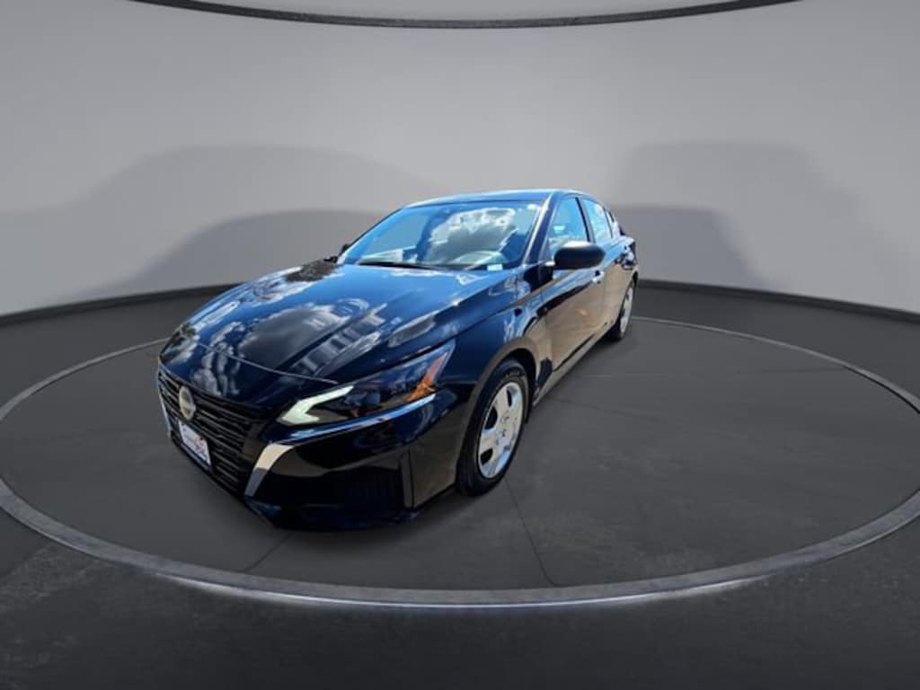 Used 2024 Nissan Altima 2.5 S Sedan