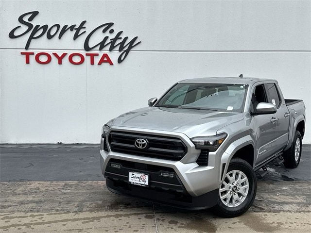 2025 Toyota Tacoma SR5's photo