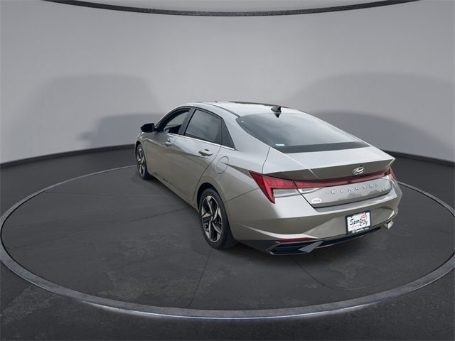 Thumbnail: 2022 Hyundai Elantra - 6