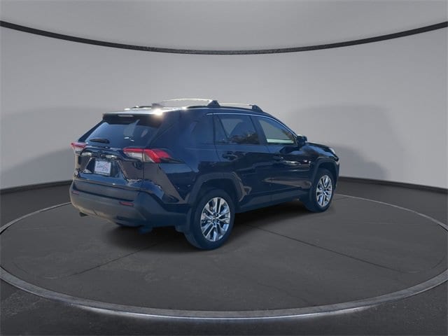 Thumbnail: 2025 Toyota RAV4 - 8