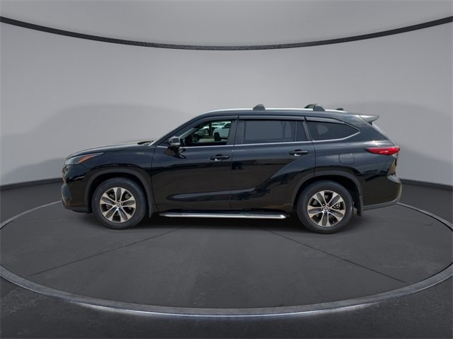 Thumbnail: 2023 Toyota Highlander - 5