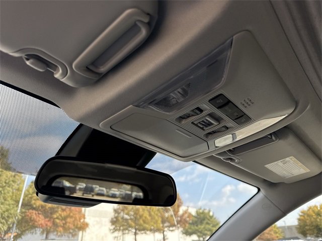 Thumbnail: 2025 Toyota RAV4 - 25