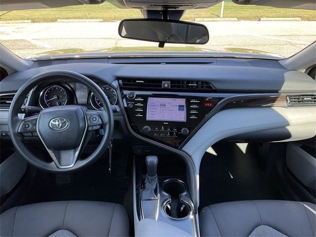 Thumbnail: 2020 Toyota Camry - 18