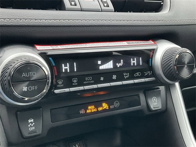 Thumbnail: 2025 Toyota RAV4 - 24