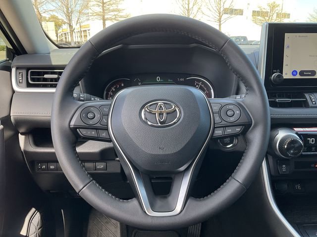 Thumbnail: 2025 Toyota RAV4 - 21