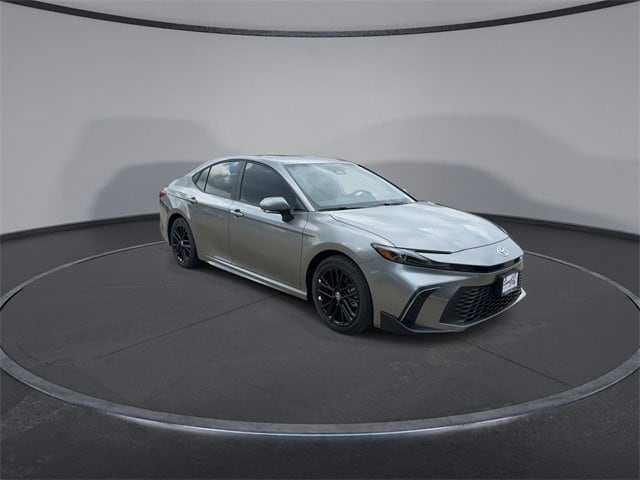 2025 Toyota Camry SE 2