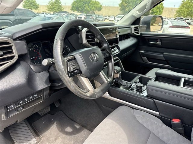 Thumbnail: 2024 Toyota Tundra - 10