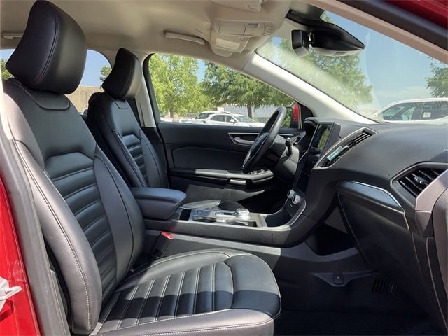 Thumbnail: 2022 Ford Edge - 17