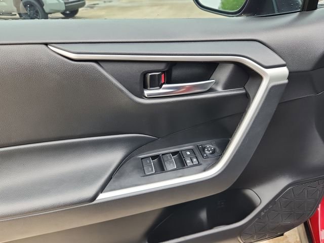 Thumbnail: 2024 Toyota RAV4 - 15