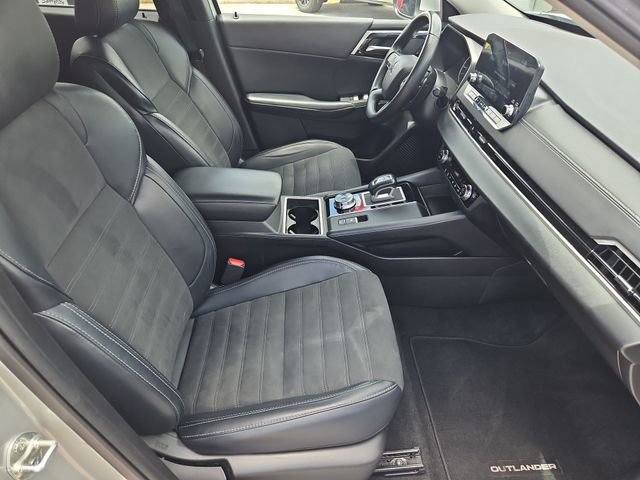 Used 2024 Mitsubishi SUV SE Alloy Silver For Sale at Lithia Motors