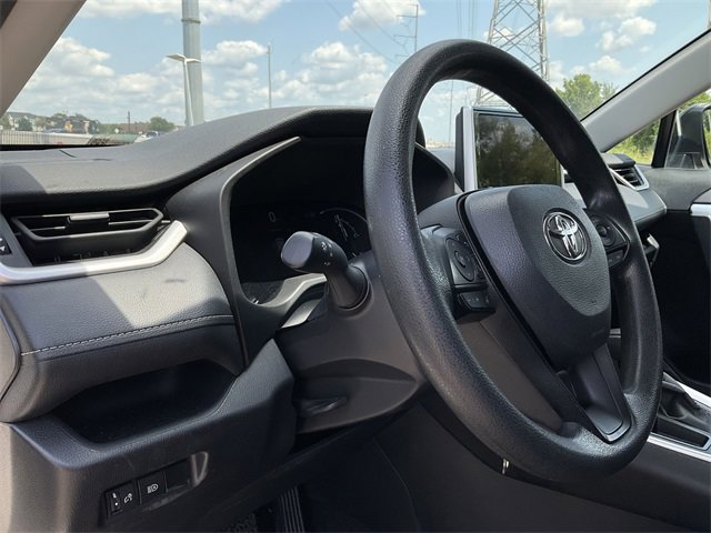 Thumbnail: 2024 Toyota RAV4 - 10