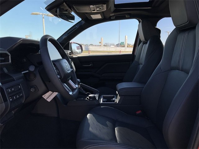 Thumbnail: 2025 Toyota 4Runner - 13