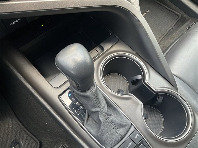 2022 Toyota Camry XSE 22