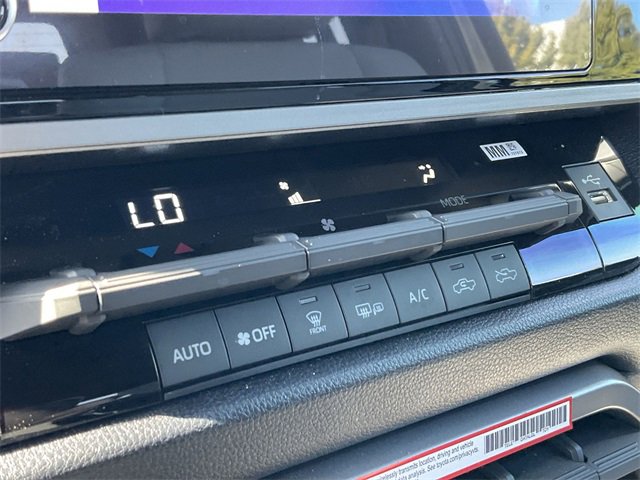 Thumbnail: 2025 Toyota Tundra - 24