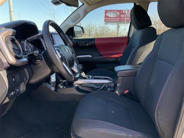 Thumbnail: 2021 Toyota Tacoma - 13