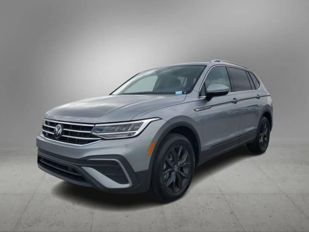 Used 2024 Volkswagen Tiguan 2.0T SE SUV