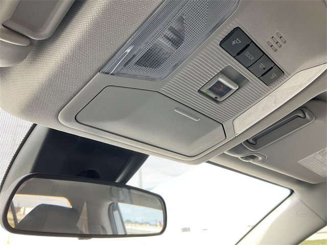 Thumbnail: 2025 Toyota RAV4 - 25