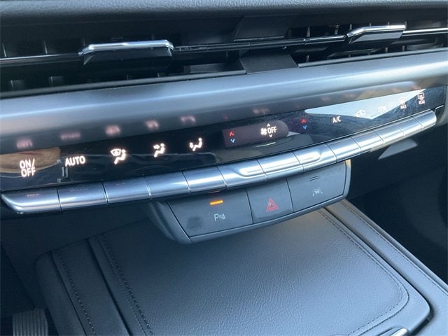 Thumbnail: 2024 Cadillac XT4 - 22