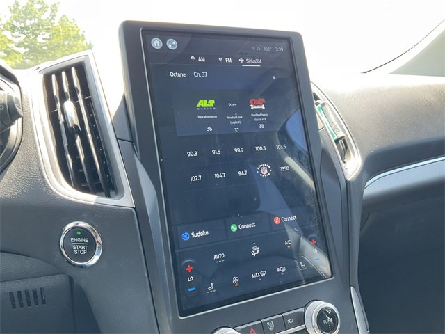Thumbnail: 2022 Ford Edge - 20