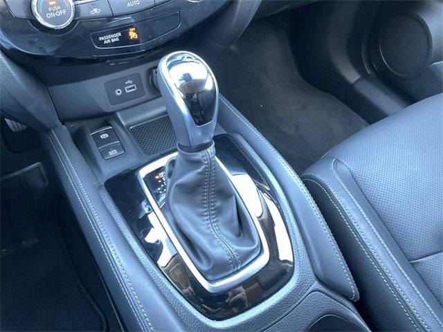 Thumbnail: 2020 Nissan Rogue Sport - 24