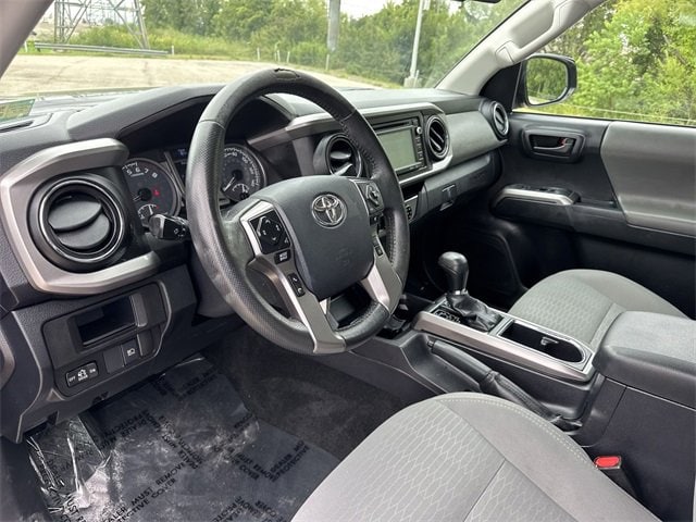Thumbnail: 2018 Toyota Tacoma - 10