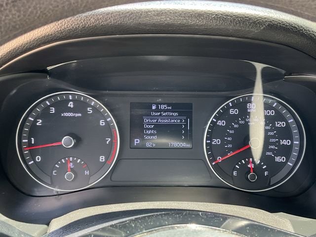 Thumbnail: 2021 Kia Forte - 25