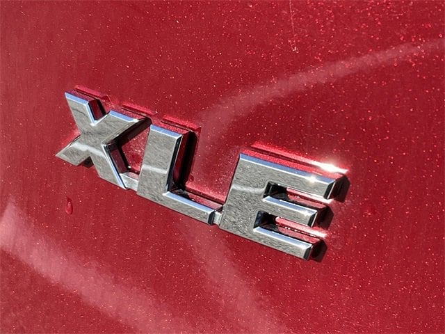 Thumbnail: 2025 Toyota RAV4 - 11