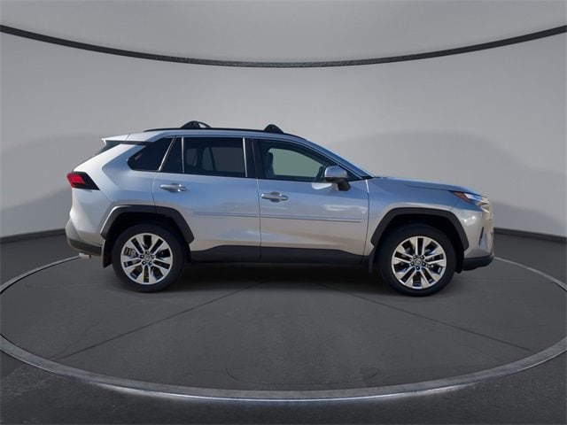 Thumbnail: 2025 Toyota RAV4 - 9