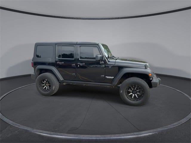 Thumbnail: 2010 Jeep Wrangler - 9