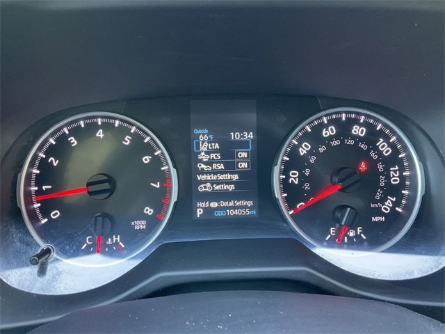 Thumbnail: 2021 Toyota RAV4 - 25