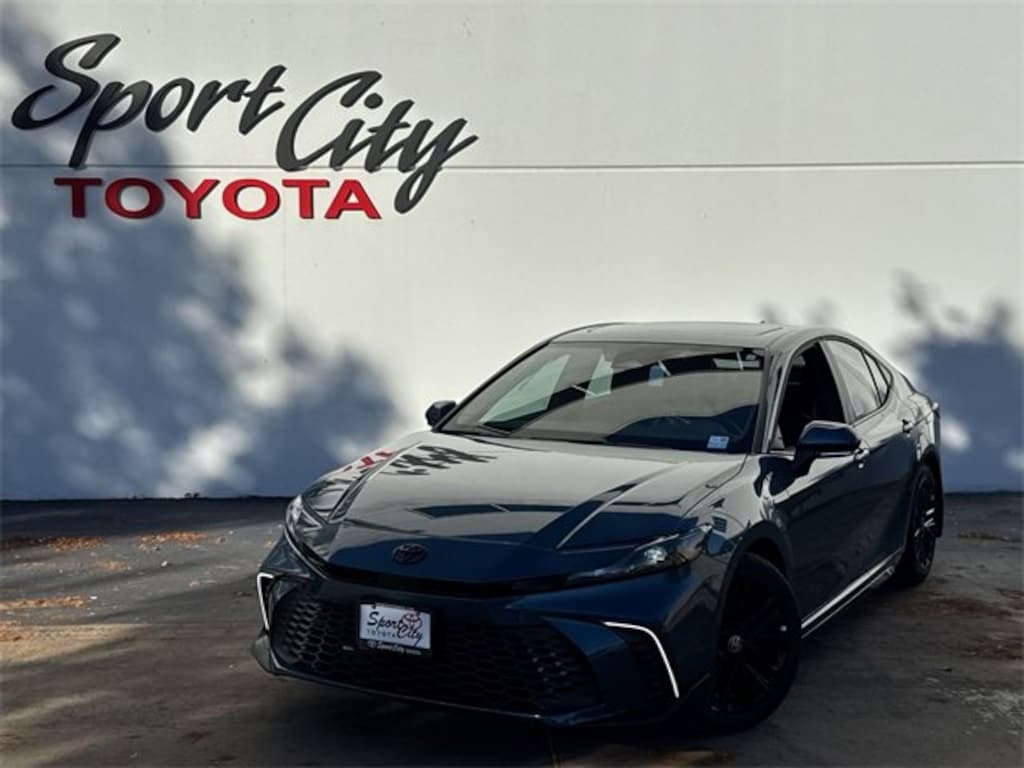 New 2026 Toyota Camry SE Sedan