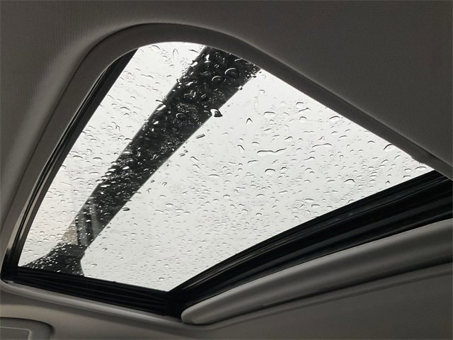 Thumbnail: 2025 Toyota RAV4 - 15