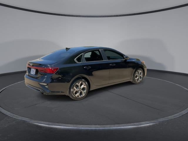 Thumbnail: 2021 Kia Forte - 8