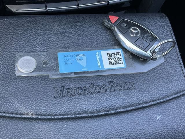 Thumbnail: 2010 Mercedes-Benz E-Class - 27