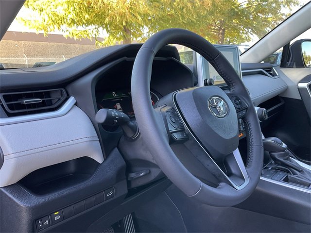 Thumbnail: 2025 Toyota RAV4 - 10