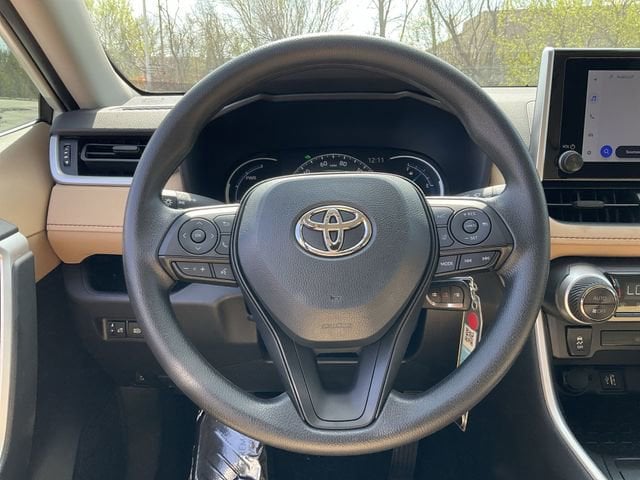 Thumbnail: 2025 Toyota RAV4 - 20