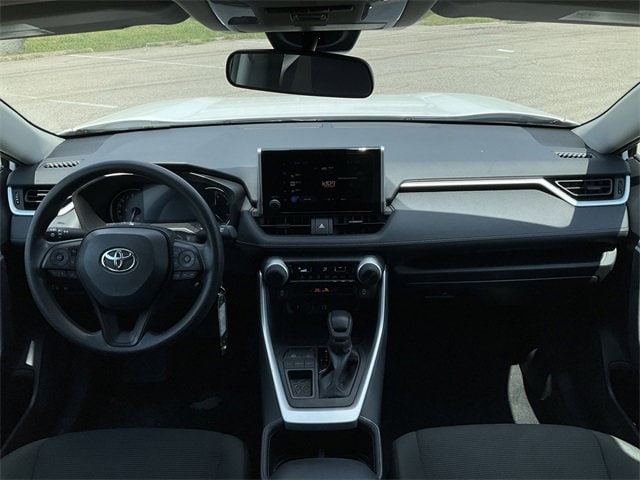 Thumbnail: 2024 Toyota RAV4 - 18