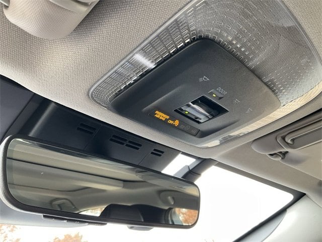 Thumbnail: 2025 Toyota Prius - 26