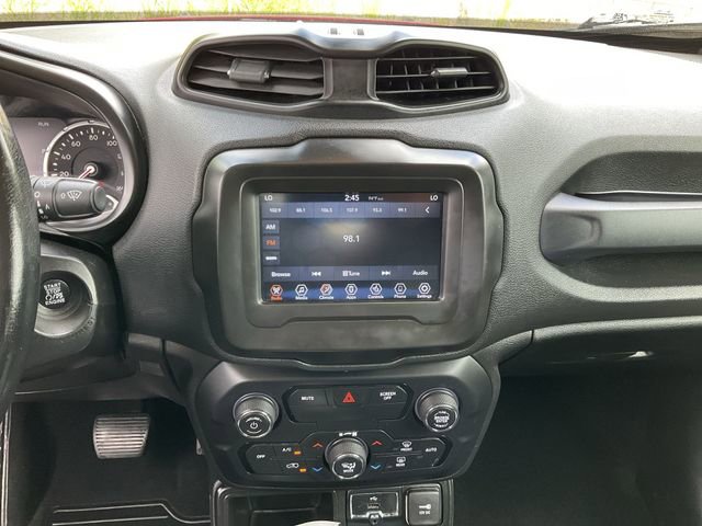 Thumbnail: 2018 Jeep Renegade - 21