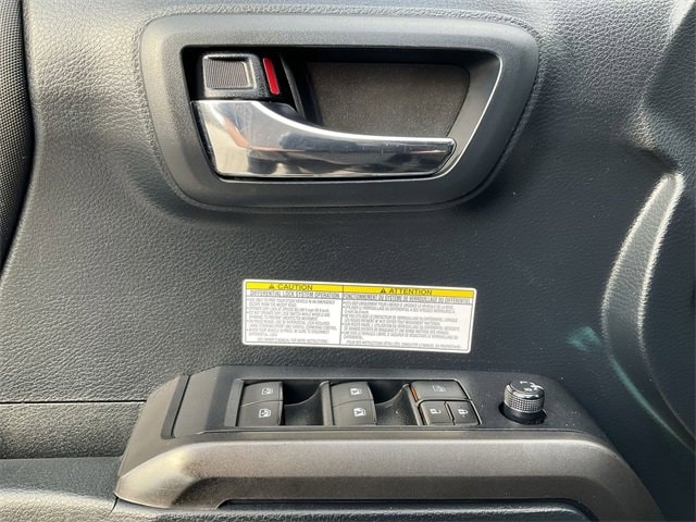 Thumbnail: 2019 Toyota Tacoma - 14