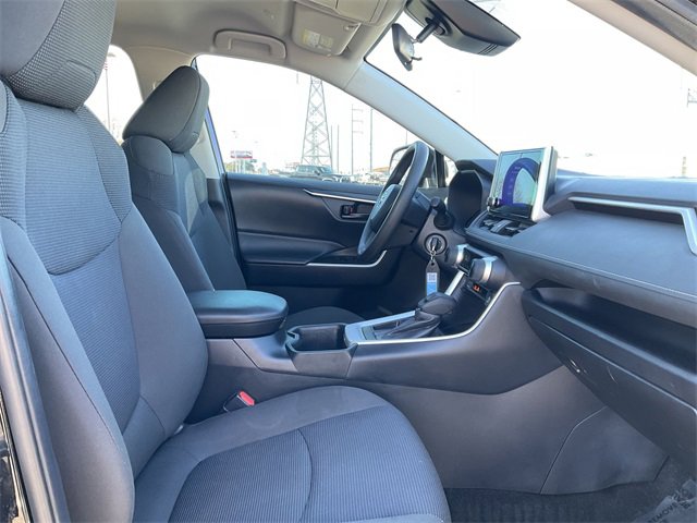 Thumbnail: 2024 Toyota RAV4 - 17