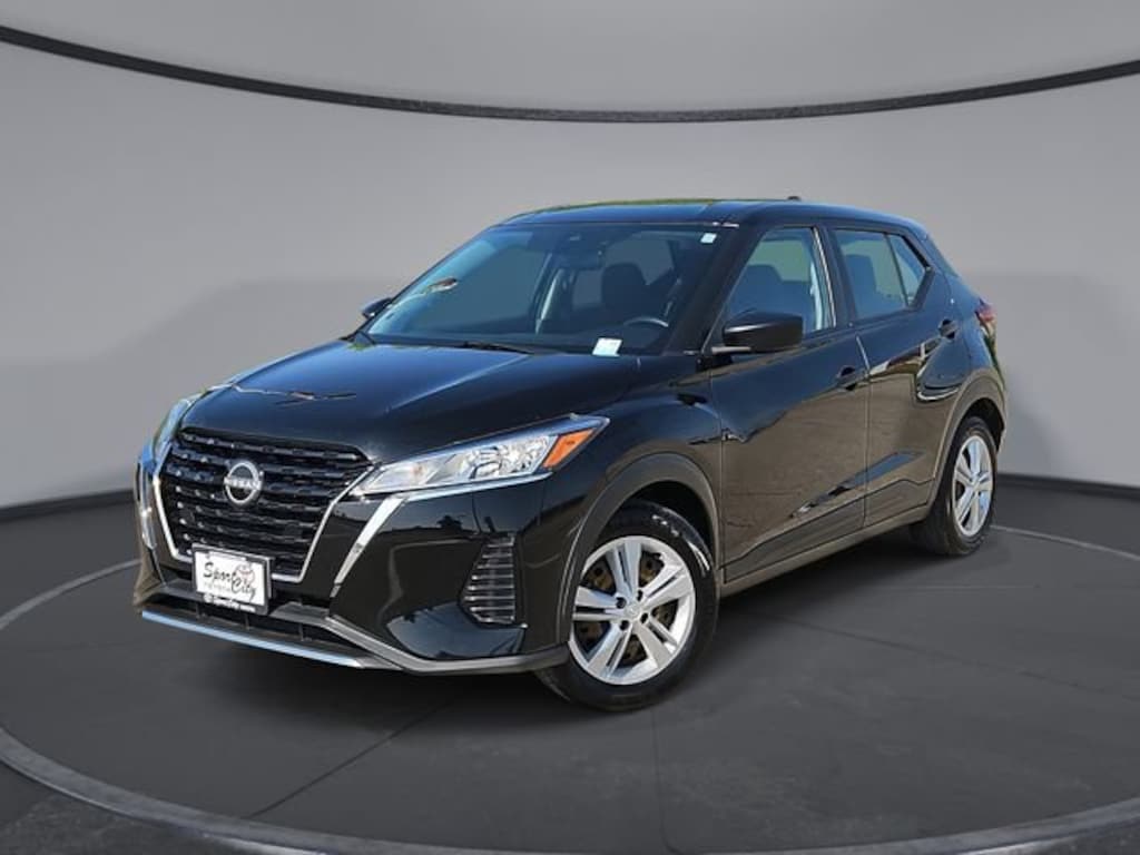 Used 2022 Nissan Kicks S SUV