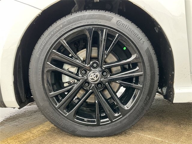 Thumbnail: 2025 Toyota Camry - 12