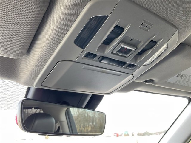 Thumbnail: 2021 Toyota Highlander - 27